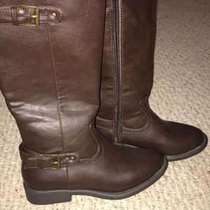 Never worn before girls brown boots